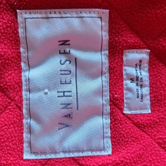 Van Heusen Red Quilted Vest - Picture 13 of 14